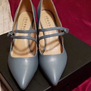 Journee Collection Women's Classic Blue Heels